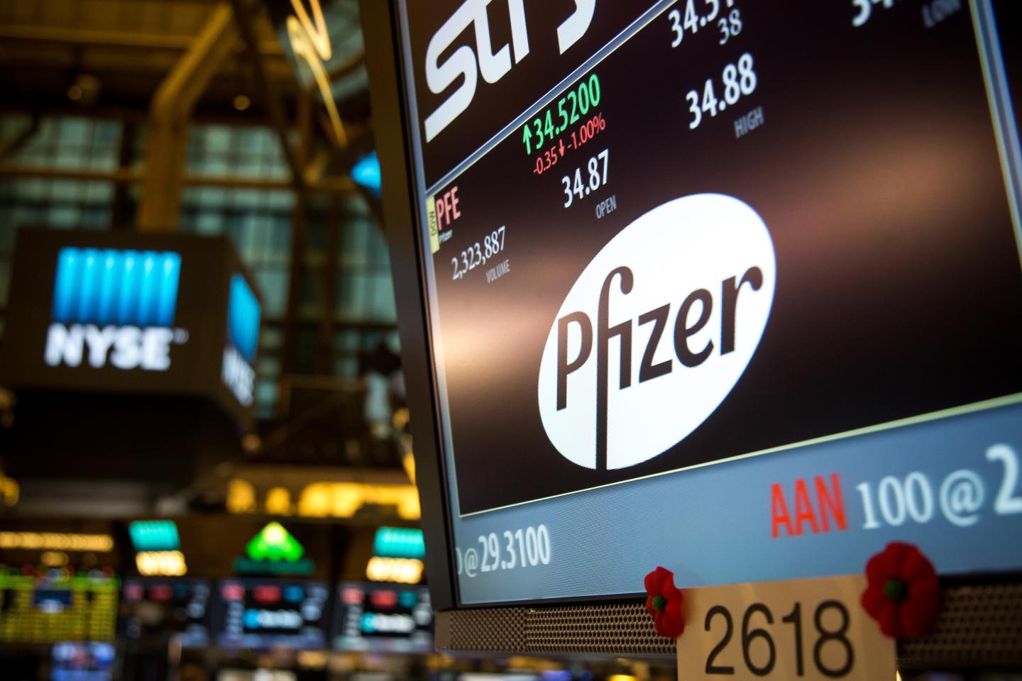 Trading On The Floor Of The NYSE As Dollar And Stocks Slide And Bonds Rally With Gold After Jobs Data