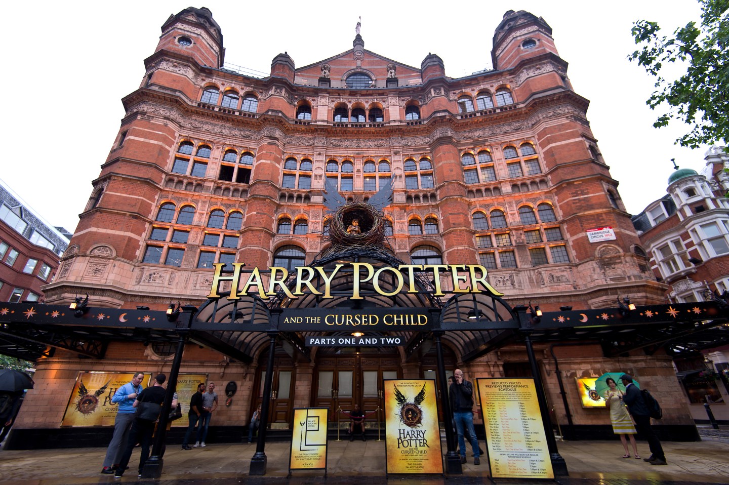 Previews Start For "Harry Potter and the Cursed Child"