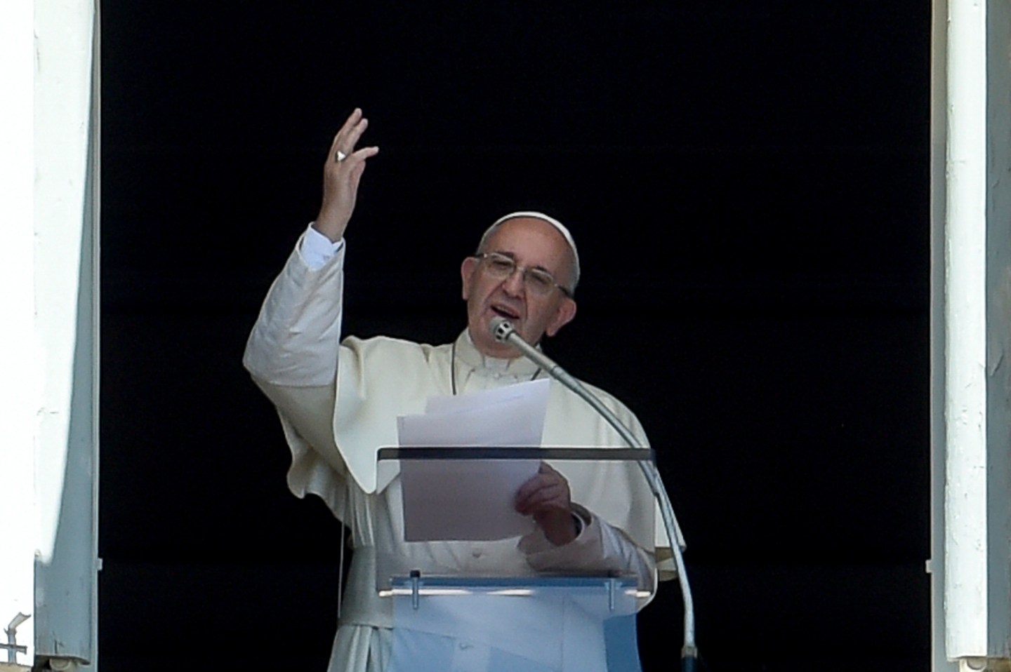 VATICAN-POPE-ANGELUS