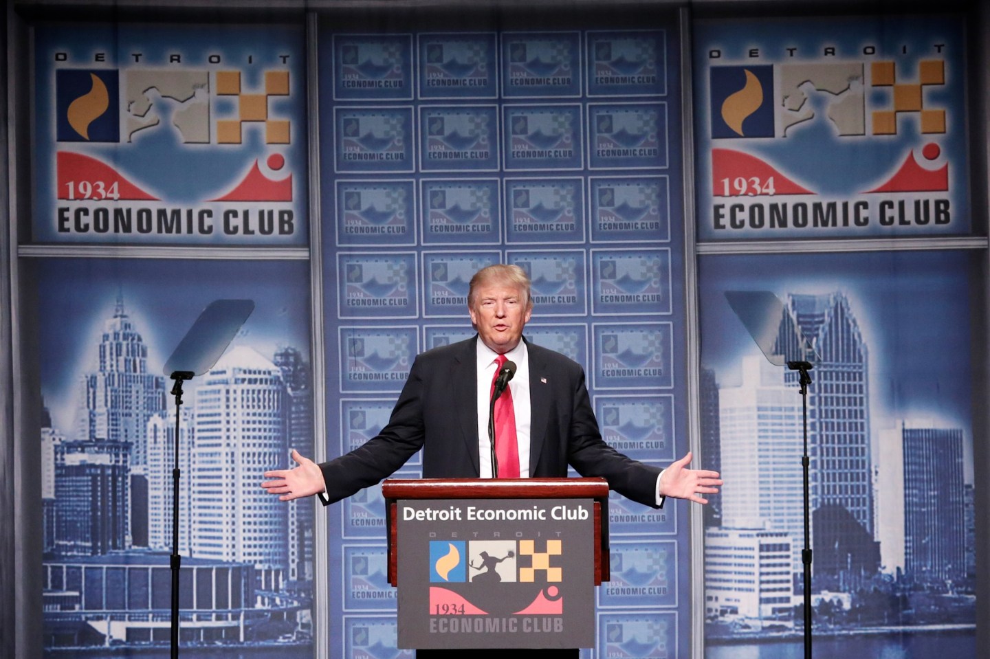Detroit economy spech offers potential risks, rewards for Donald Trump