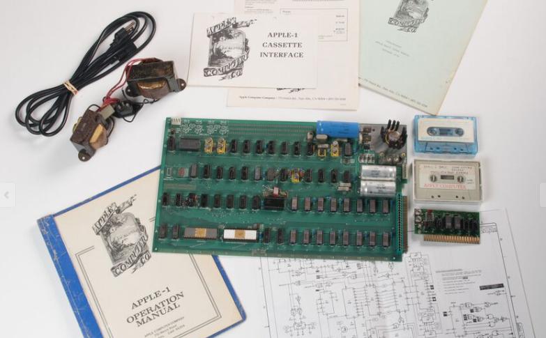 There’s a Rare Apple 1 Computer Up for Auction Right Now