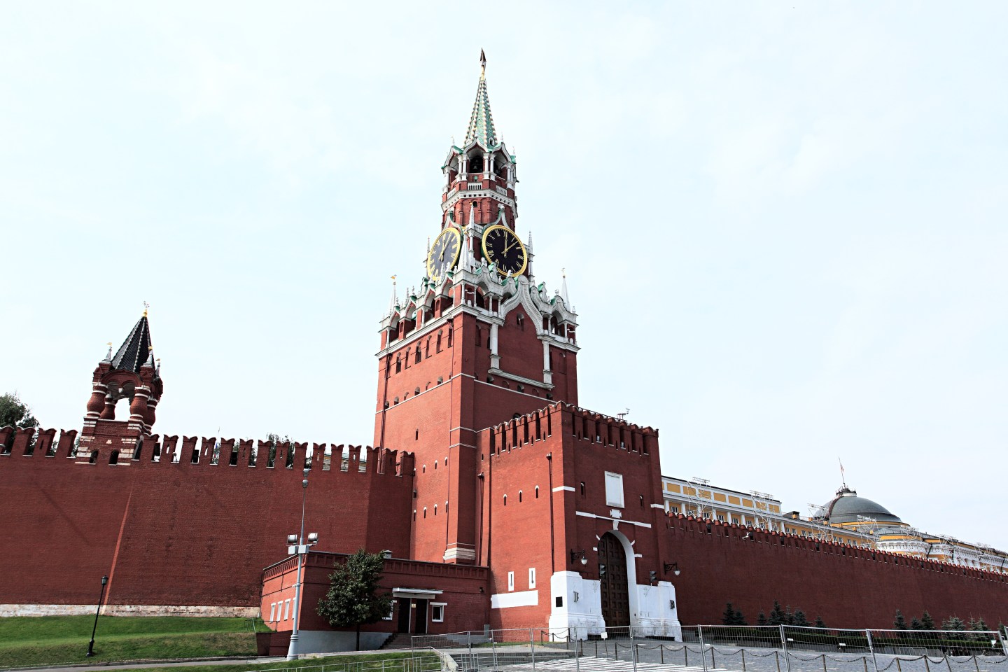 Eastern gate of moscow kremlin