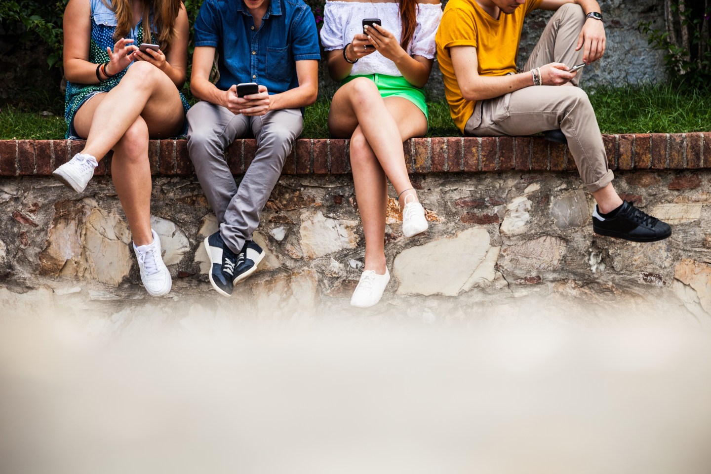 Teenagers addiction to smart phones and social media