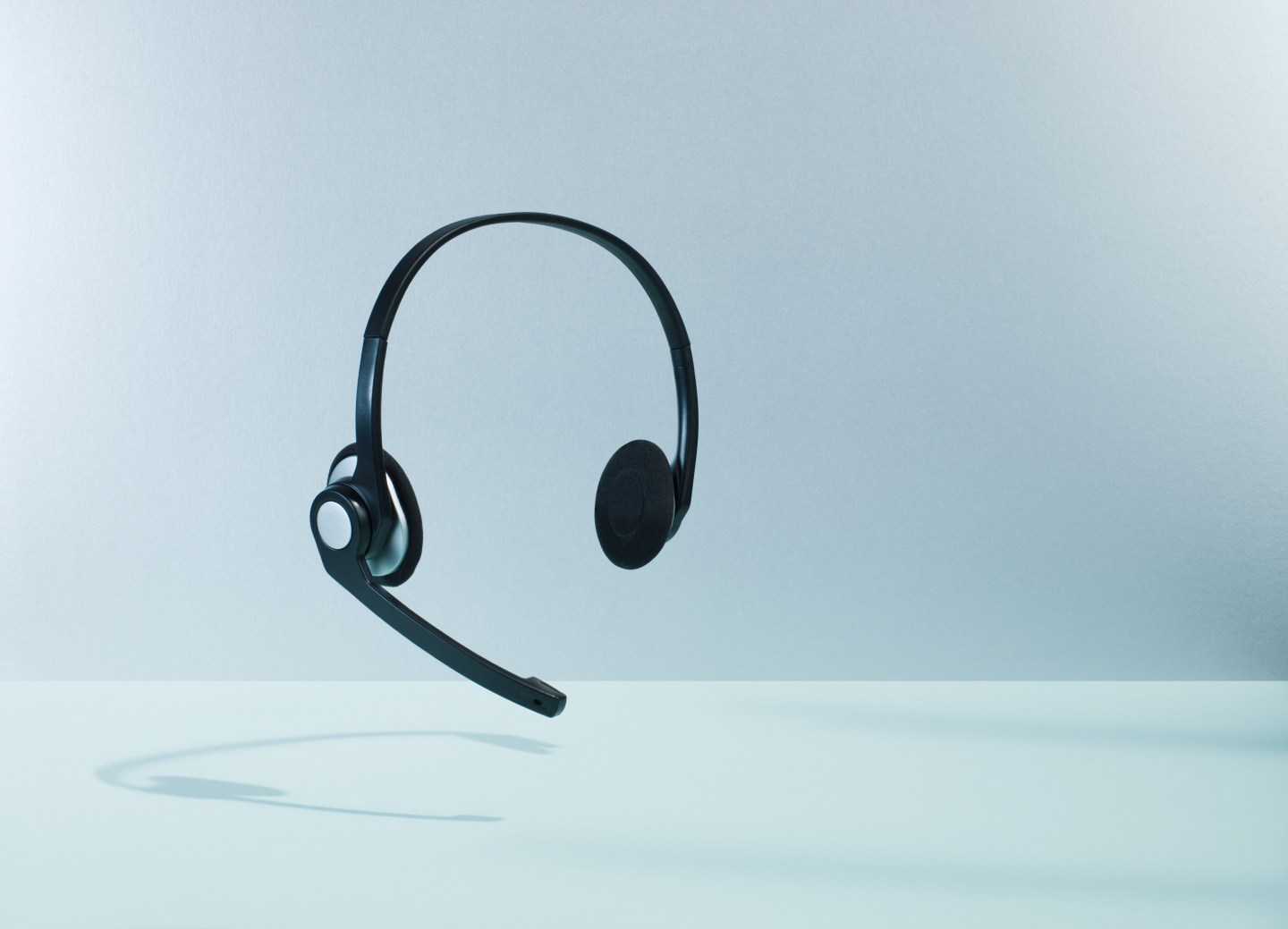 Headset floating