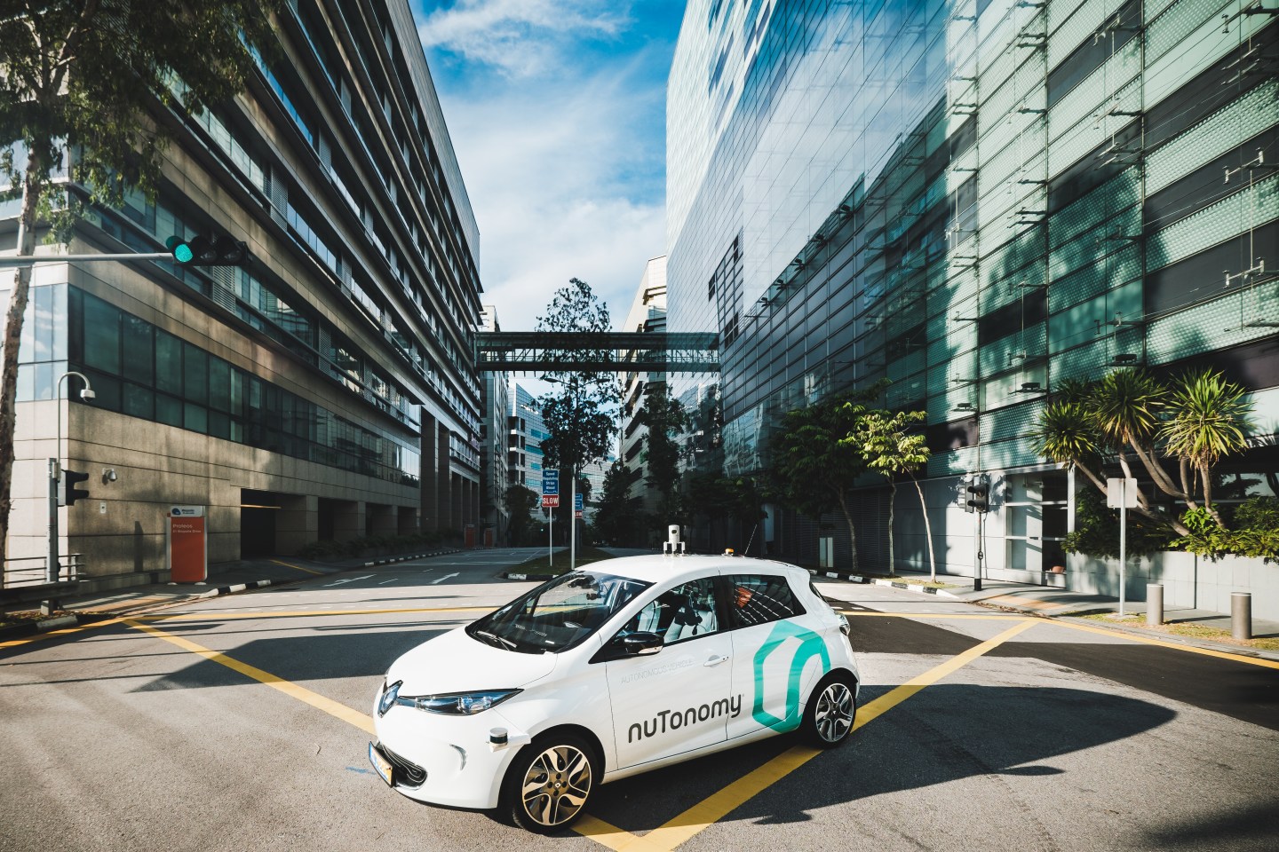 Uber Rival Grab Partners with Self-Driving Car Startup NuTonomy