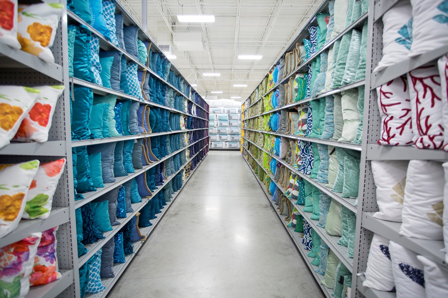 The First Retailer to IPO This Year Gets a Tepid Response From Wall Street