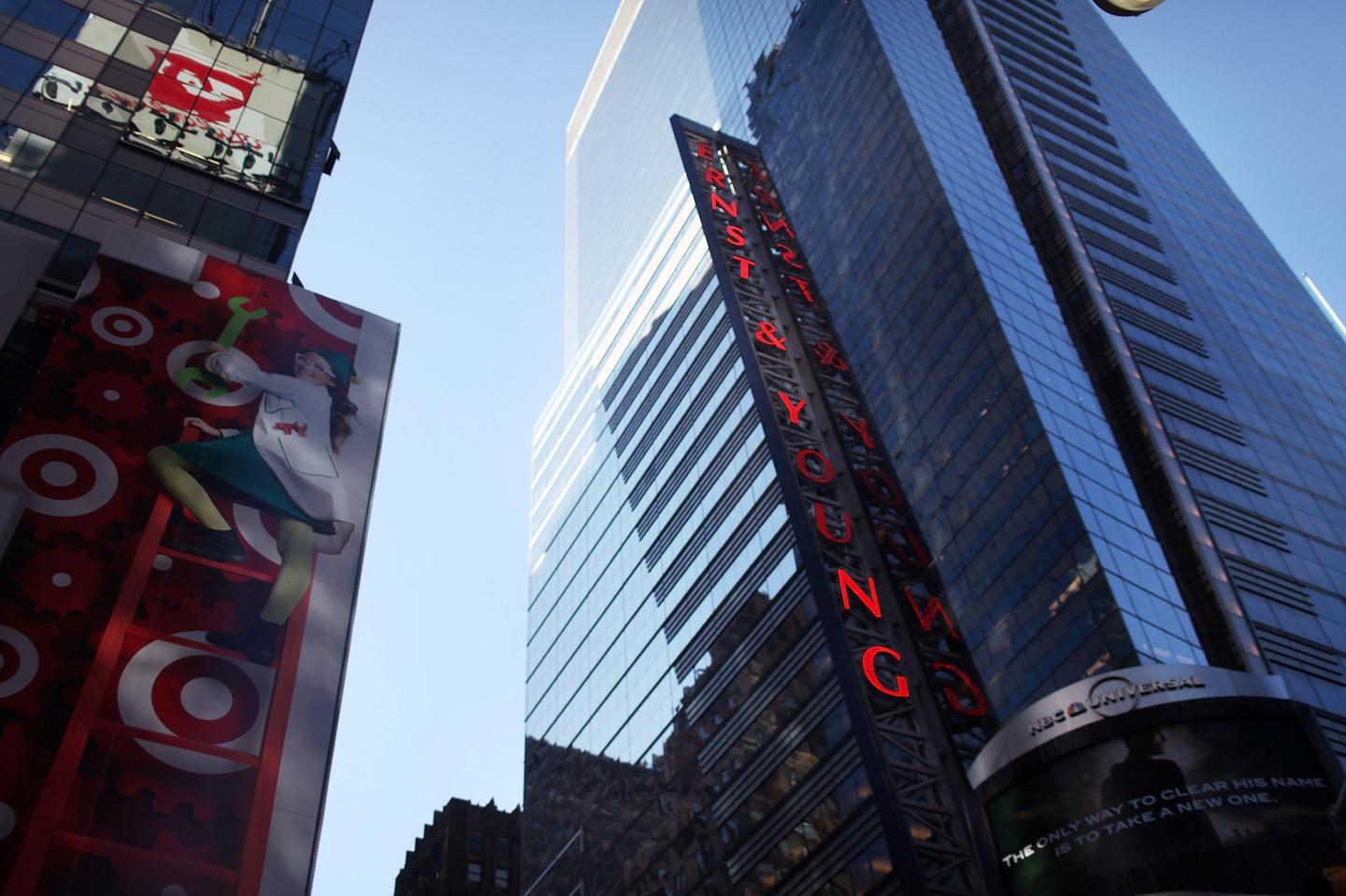 Ernst And Young To Be Sued Over Collapse Of Lehman Brothers
