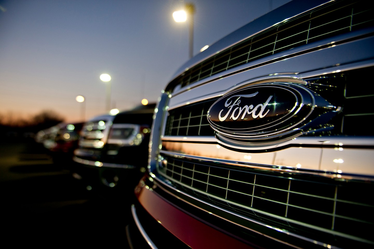 Most U.S. Autos on Lots Since 2005 Has Ford Lead Output Cut
