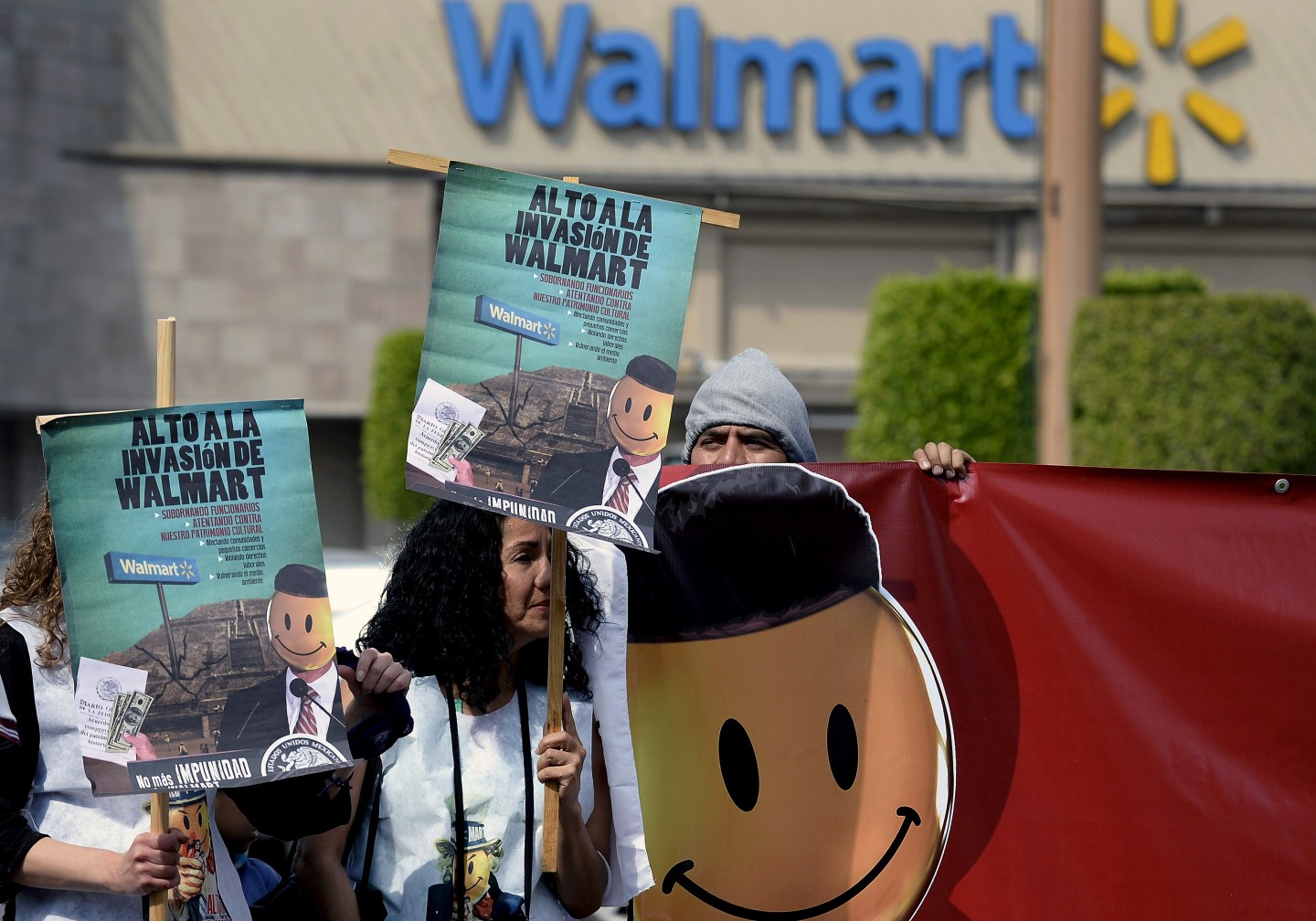MEXICO-US-WALMART-PROTEST