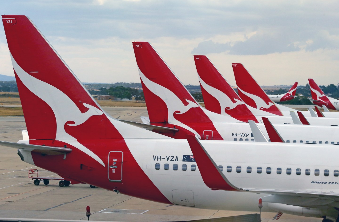 Reports Suggest Qantas Will Cut Jobs And Sell Melbourne Terminal