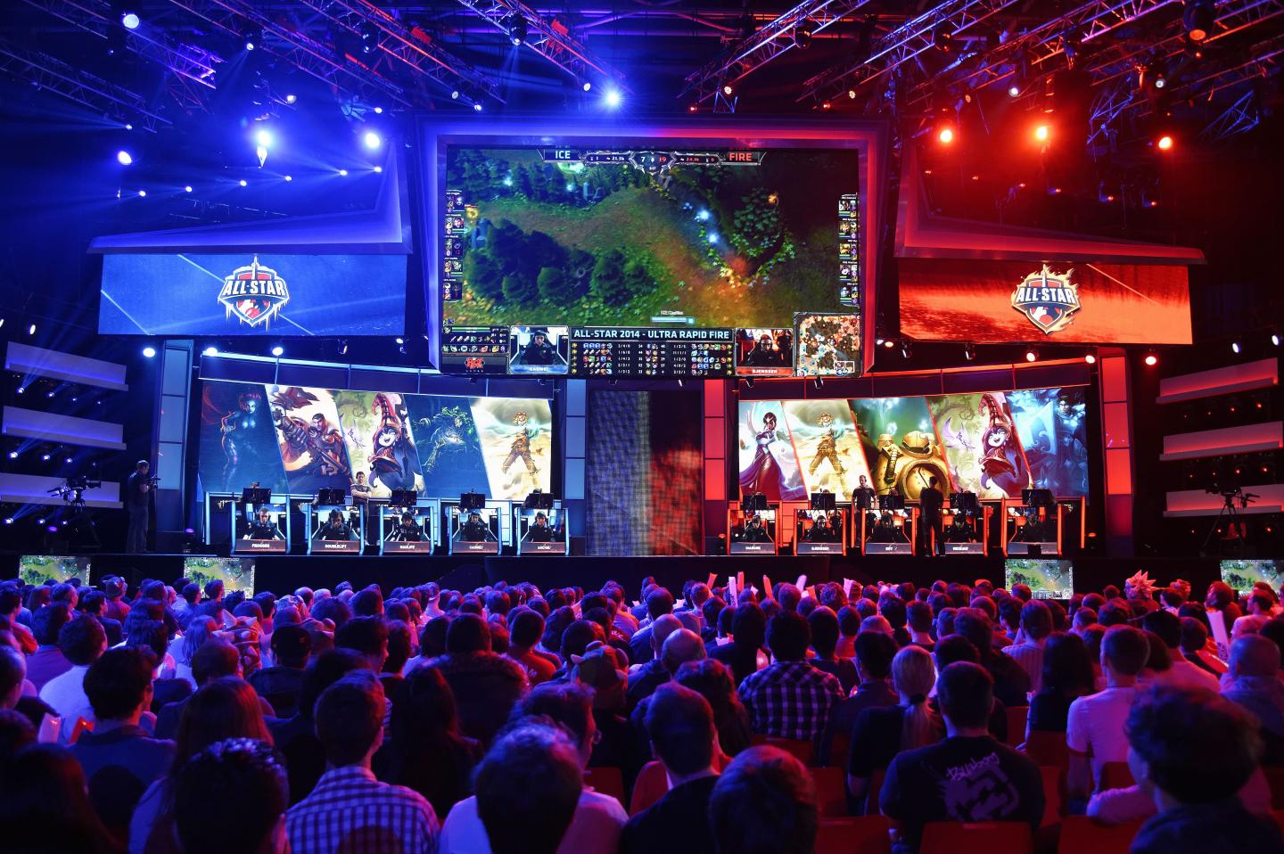 FRANCE-COMPUTER-GAMES-TOURNAMENT