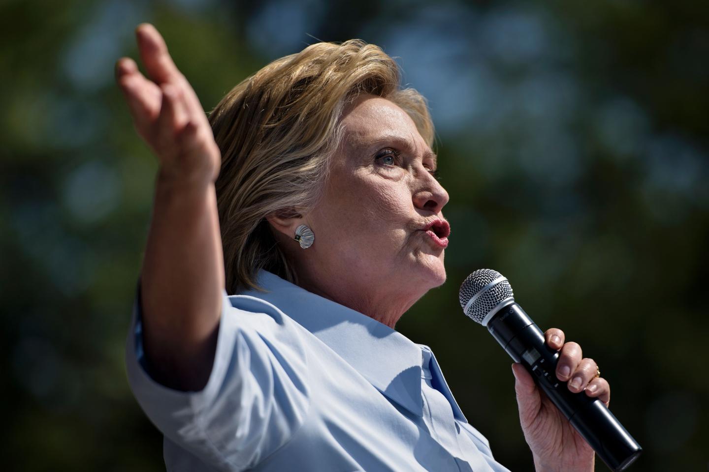 US-VOTE-DEMOCRATS-CLINTON