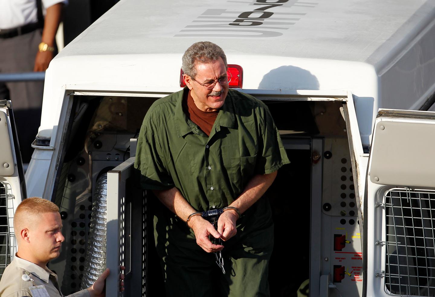 Allen Stanford Faces Possible Life Sentence for $7 Billion Fraud