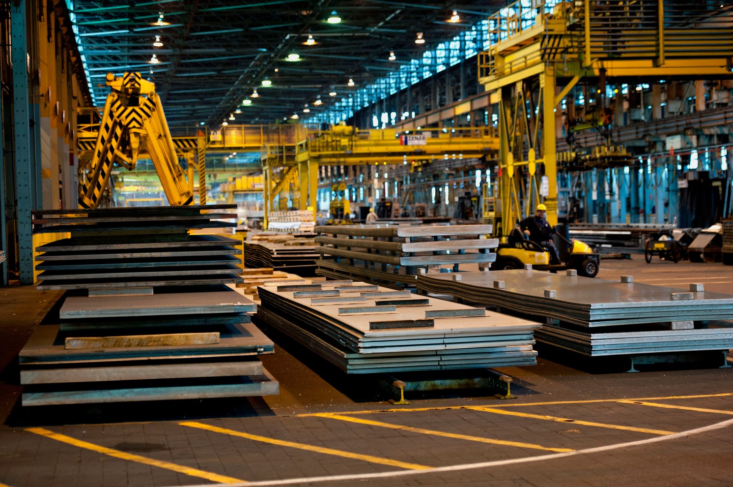 Treasury Secretary Jacob Lew Tours Alcoa's Davenport Works Facility