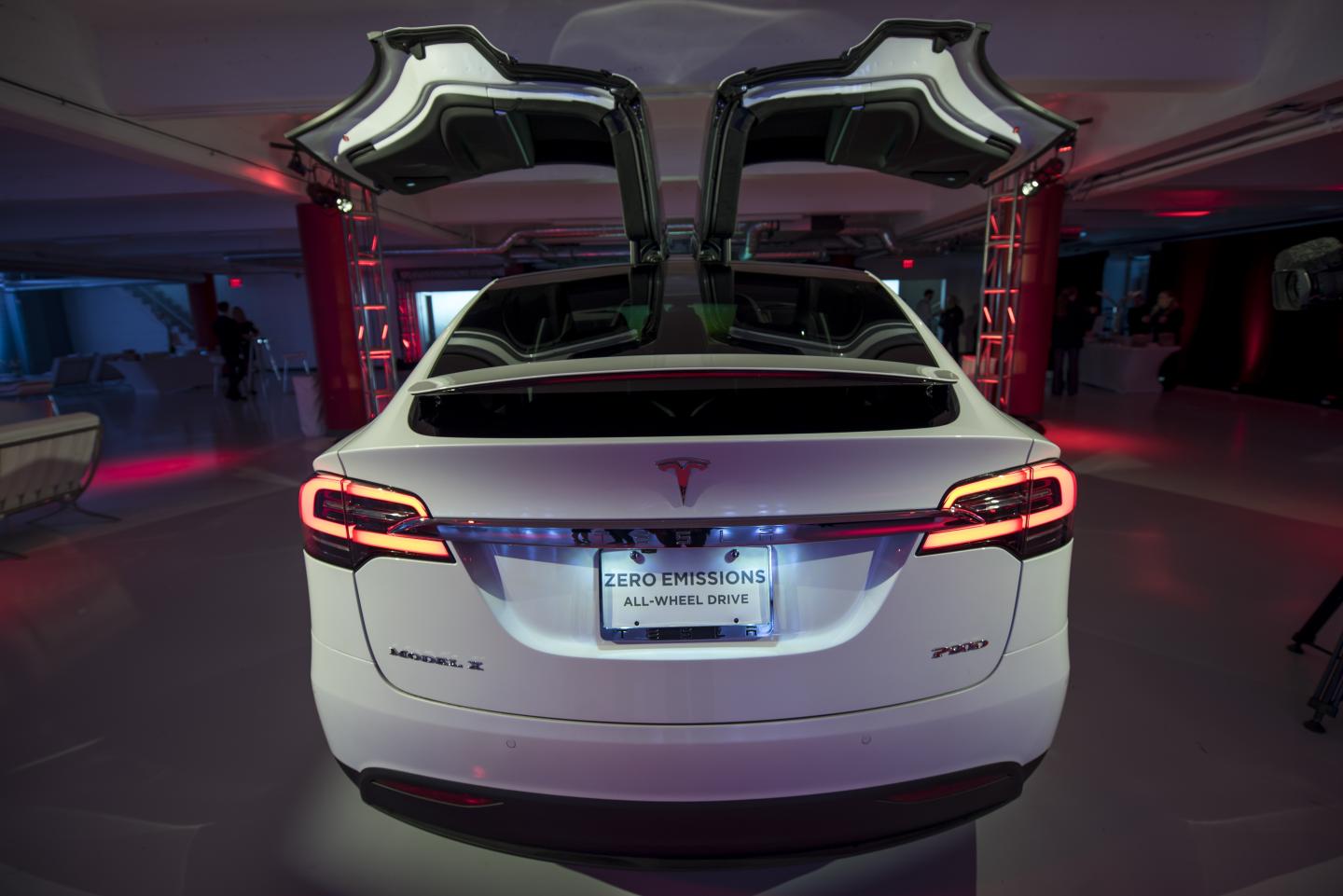 Tesla Opens Flagship San Francisco Store