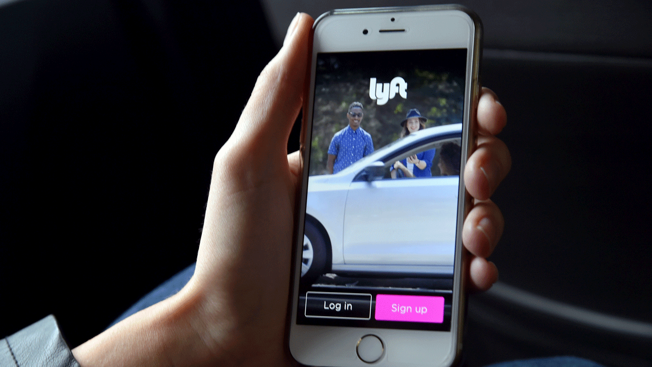 Judge Approves a Big Settlement For Lyft Drivers