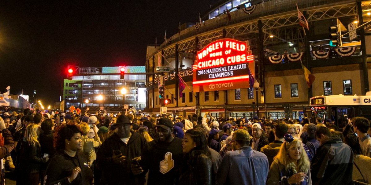 Chicago Bars Are Charging up to $1,000 to Watch the Cubs World Series ...