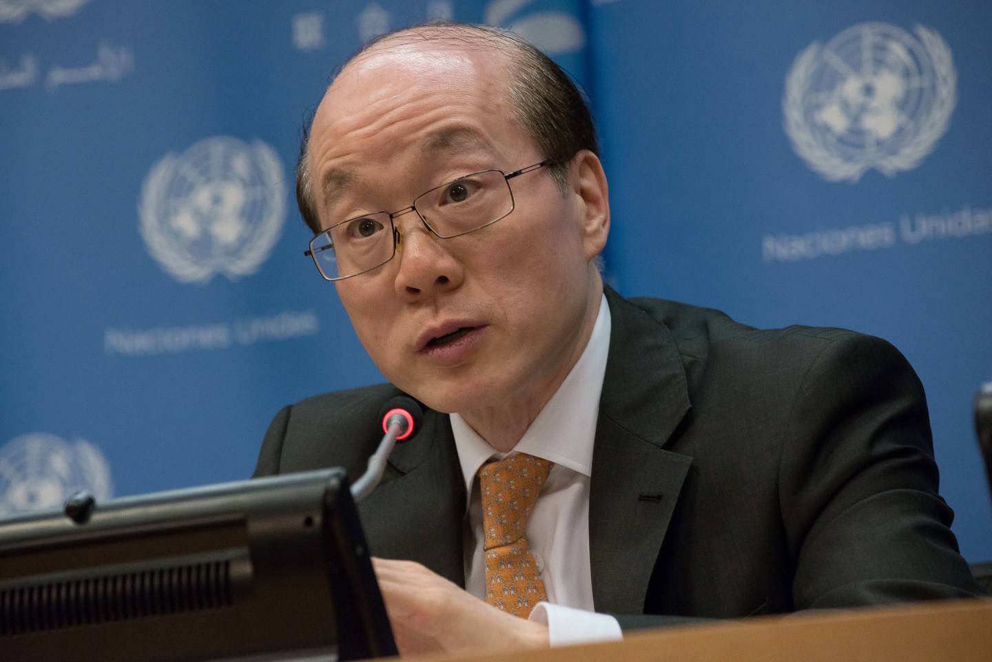 UNSC President Ambassador Liu Jieyi briefs the UN press