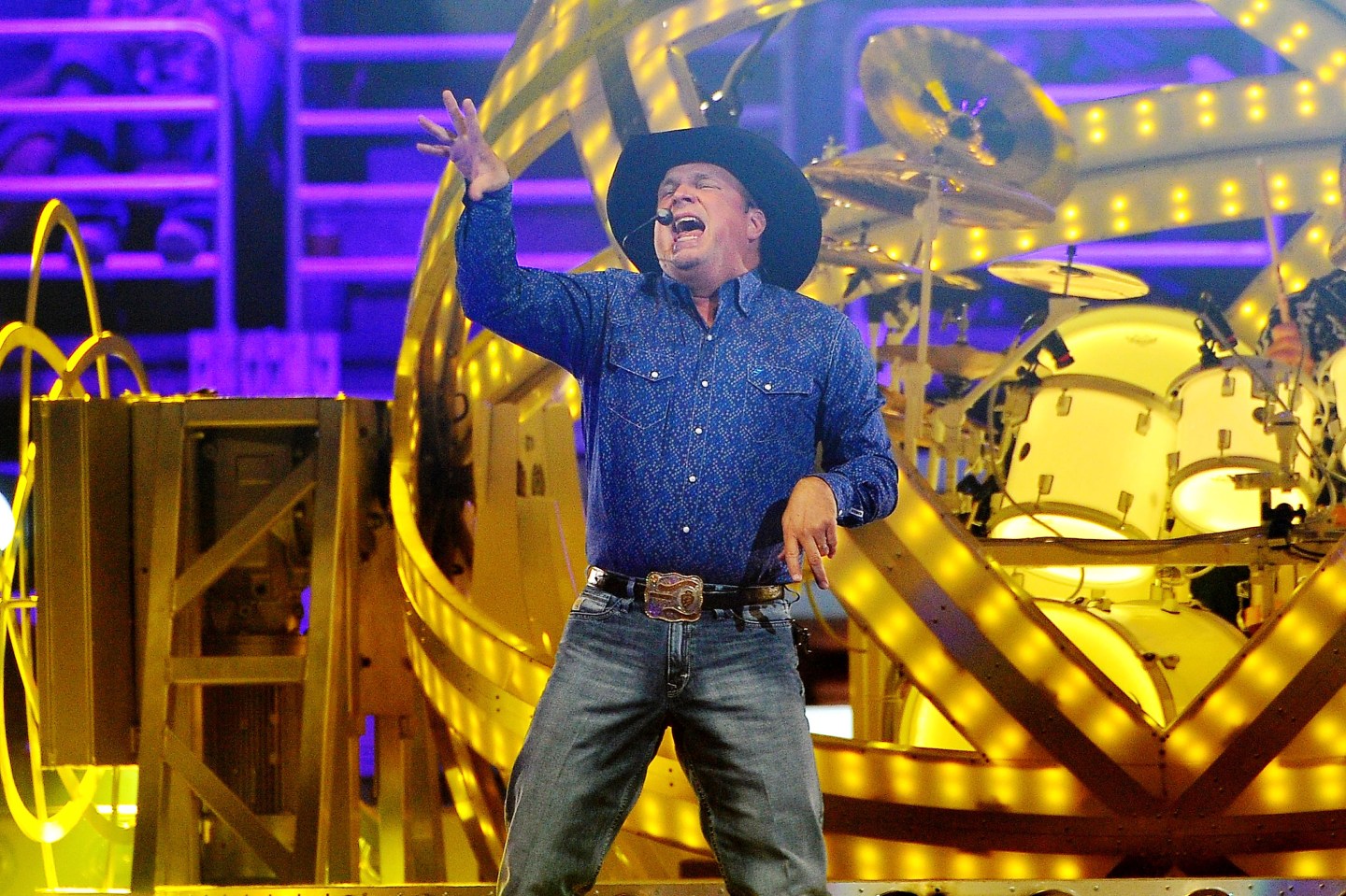 Garth Brooks And Trisha Yearwood Perform At The Honda Center