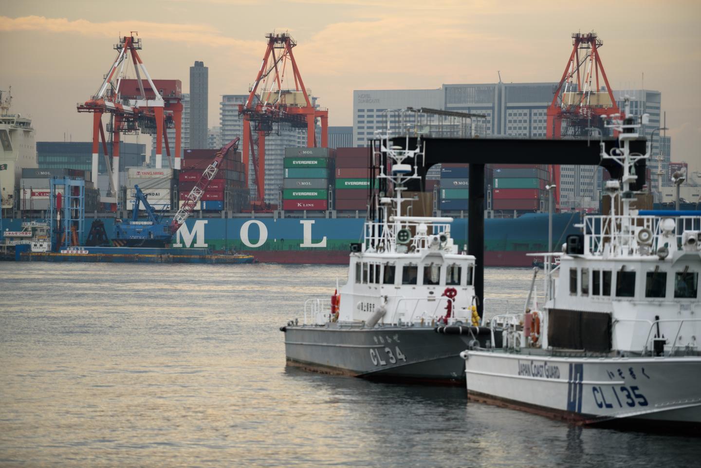 Nippon Yusen KK and Mitsui O.S.K. Container Ships As Three Shippers to Merge Container Business