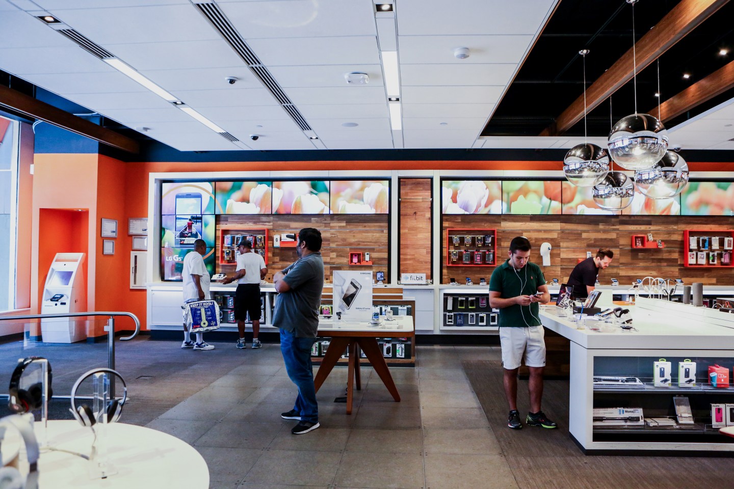 Inside An AT&T Inc. Store As Company Meets Estimates On Mobile Subscriber Gains