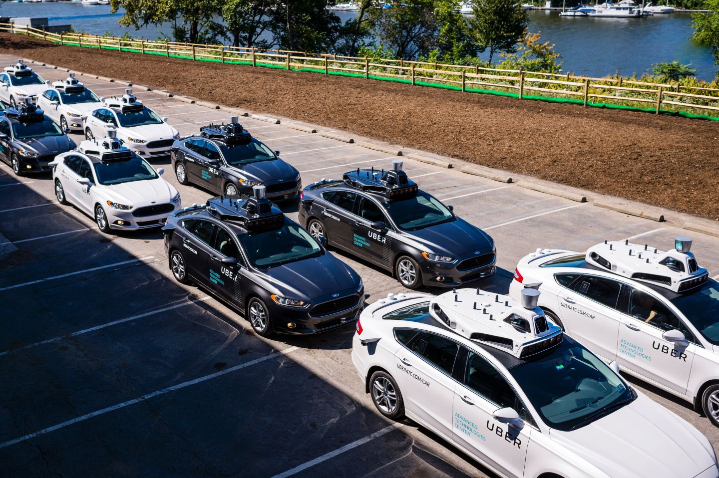 US-TRANSPORT-TECHNOLOGY-UBER-AUTO