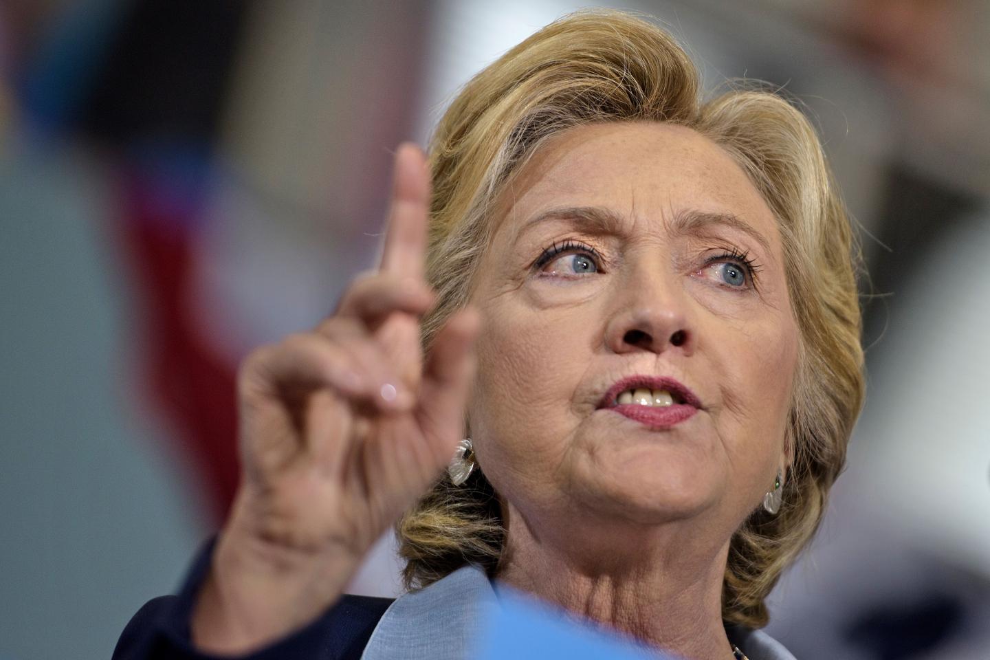 US-VOTE-DEMOCRATS-CLINTON