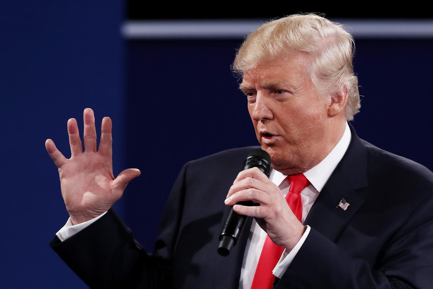 Candidates Hillary Clinton And Donald Trump Hold Second Presidential Debate At Washington University