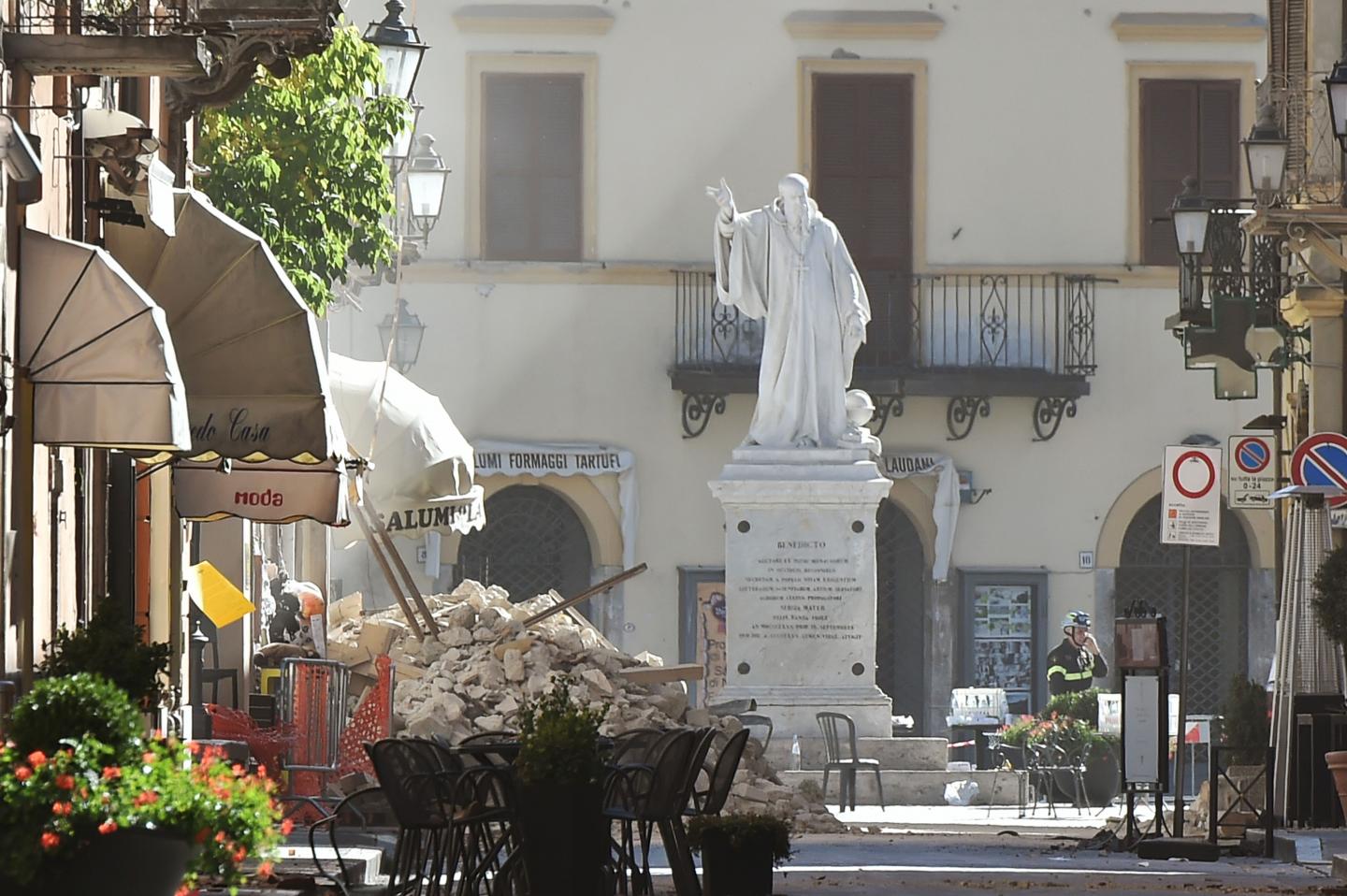 ITALY-QUAKE