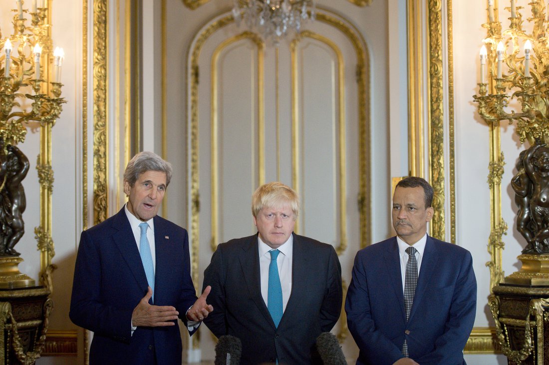 US Secretary of State John Kerry, British Foreign Secretary Boris Johnson and UN Special Envoy for Yemen Ismail Ould Cheikh Ahmed make a joint statement at Lancaster House, in London