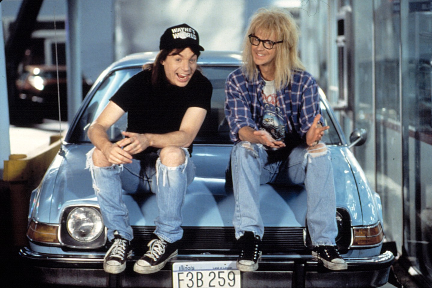WAYNE'S WORLD 2, Mike Myers, Dana Carvey, 1993