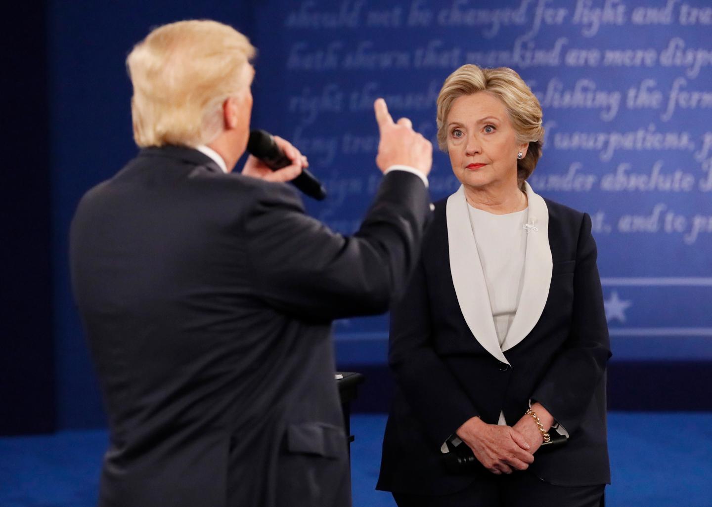 Who Had the Winning Body Language in Sunday’s Debate?