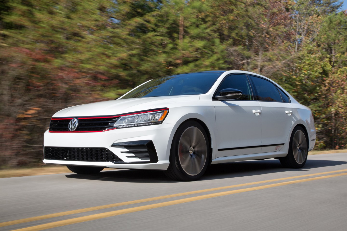 LA Auto Show: Volkswagen Puts a Sportier Spin on the Passat