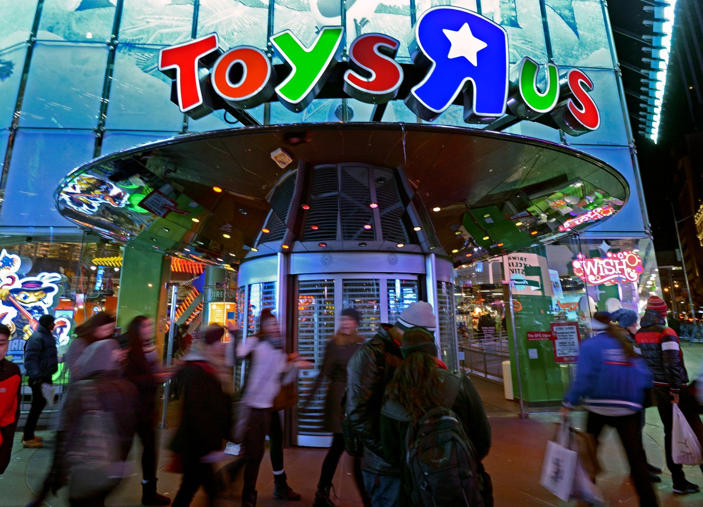 Early Black Friday Shopping At Toys-R-Us In Times Square