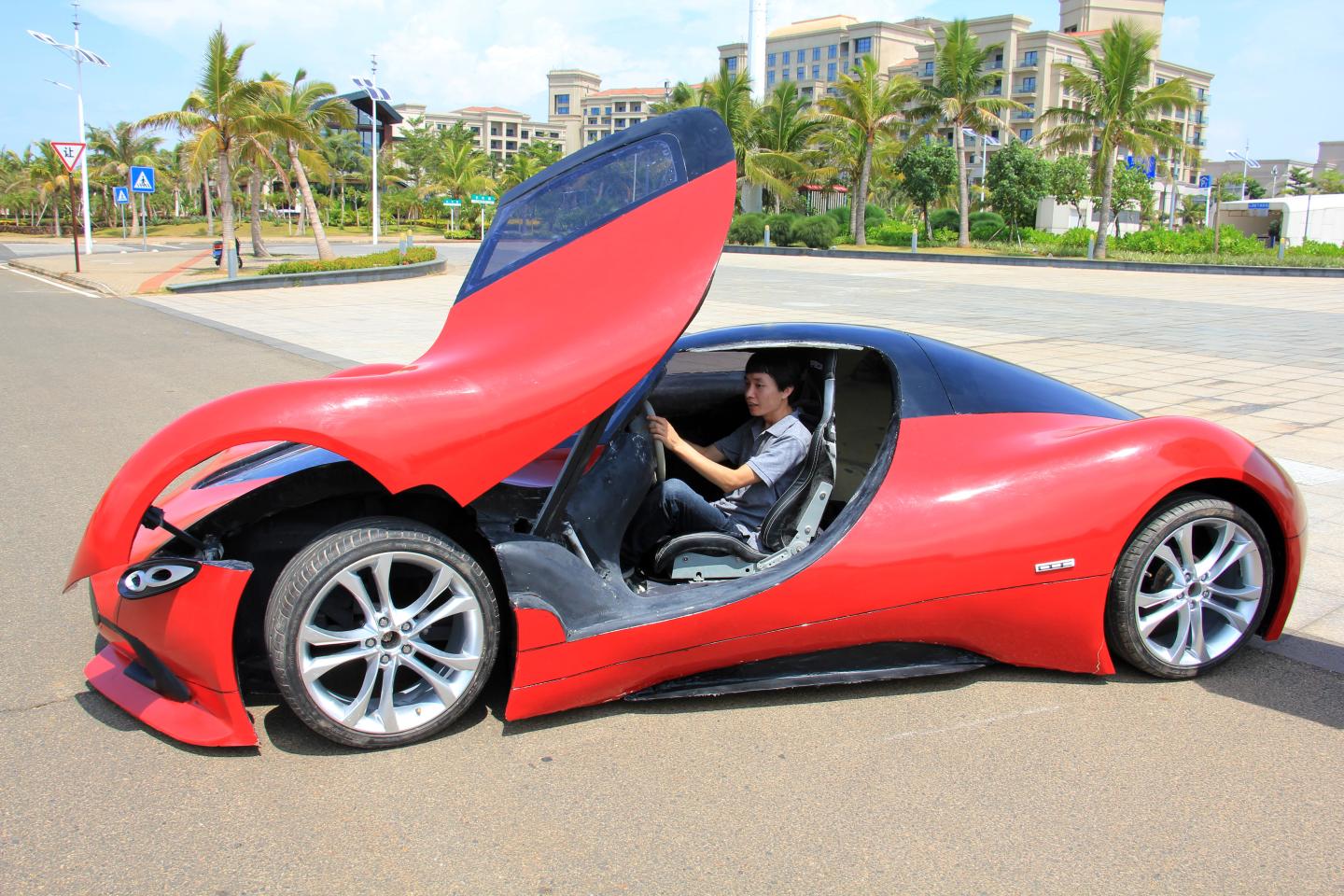 Self-made SportsCar Within Over 30,000 RMB In Haikou