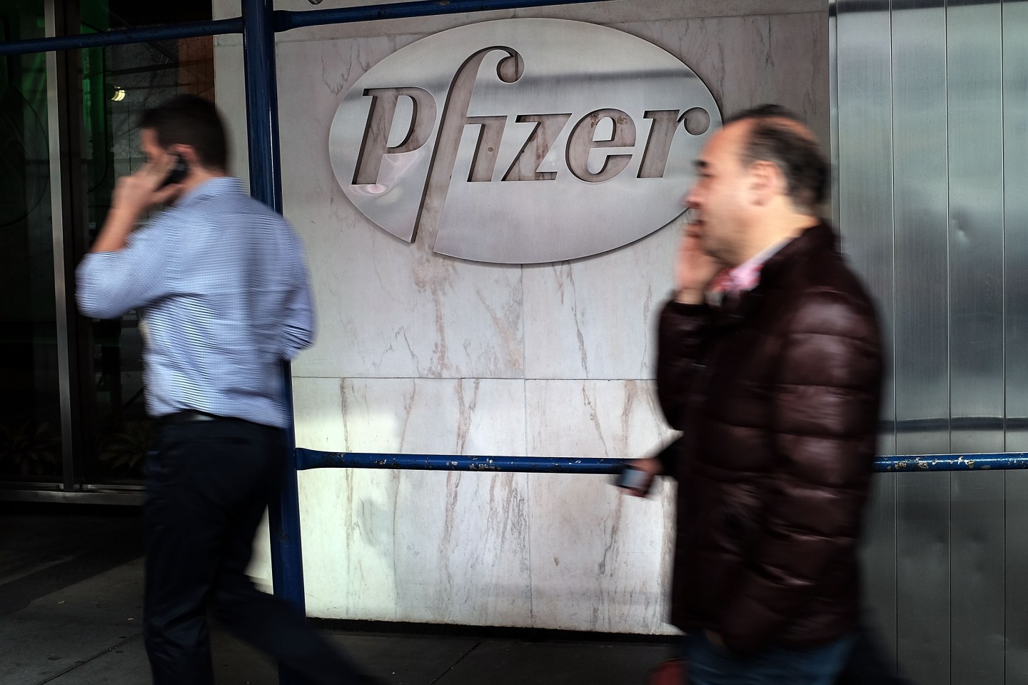 Pfizer In Merger Talks With Allergan PLC