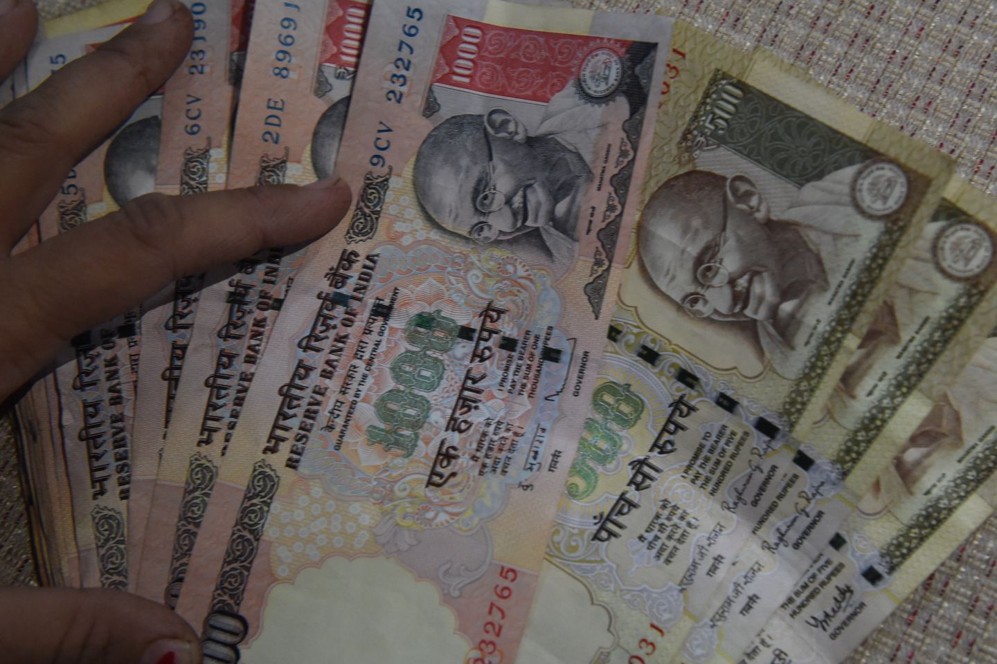 INDIA-POLITICS-CURRENCY