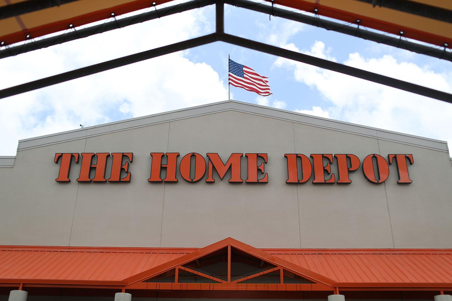 Home Depot Earnings Up 14 Percent In First Quarter