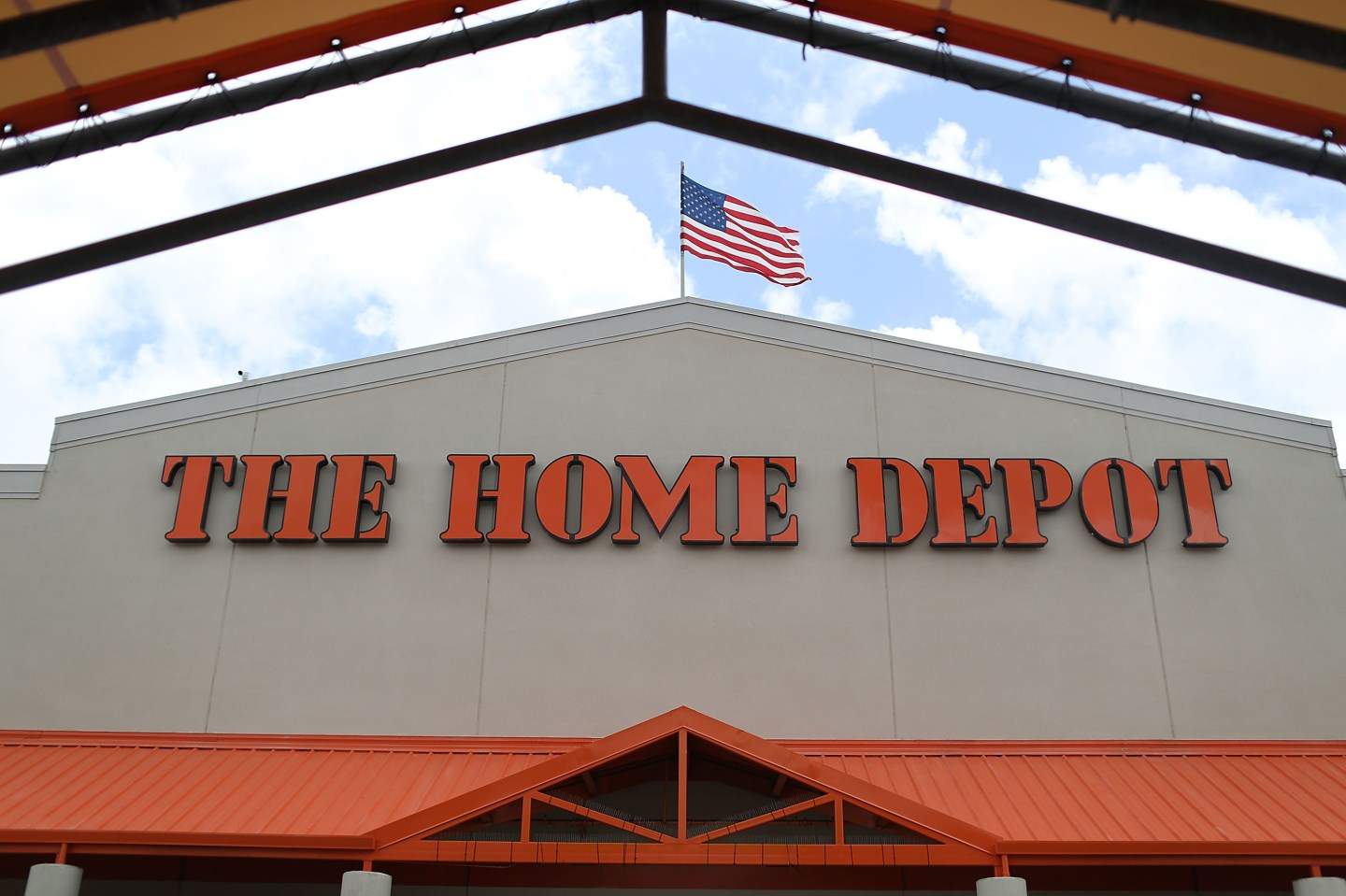 Home Depot Earnings Up 14 Percent In First Quarter