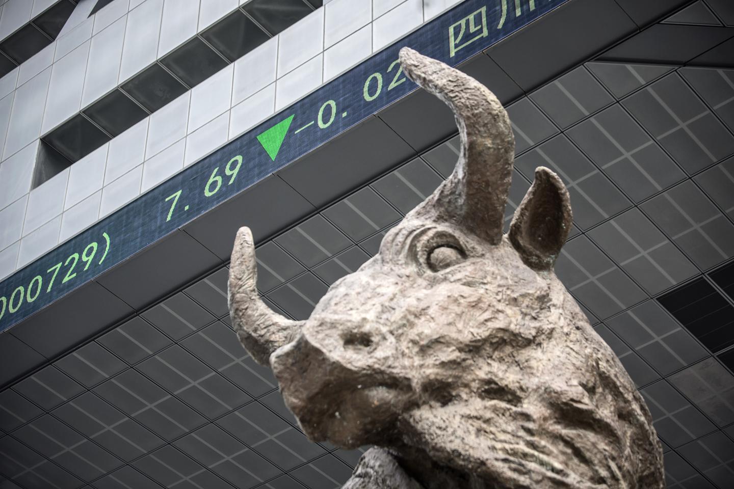 Images of the Shenzhen Stock Exchange and General Economy