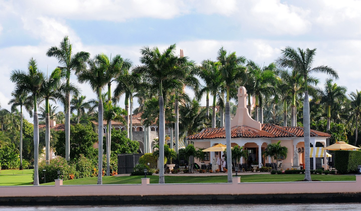 Donald Trump Spends Thanksgiving At His Mar-A-Lago Retreat In Palm Beach