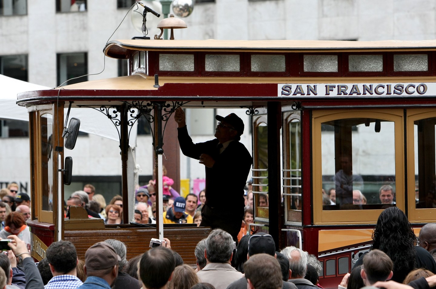 San Francisco Hosts Cable Car Bell Ringing Contest