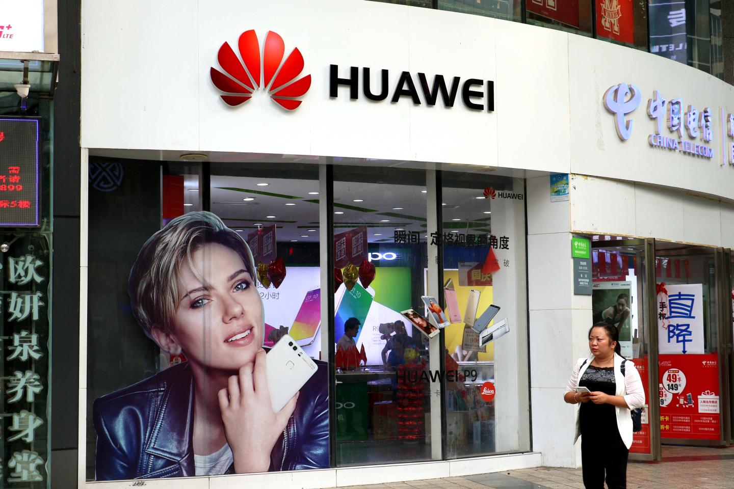 Chinese mobile company successfully penetrating Myanmar market