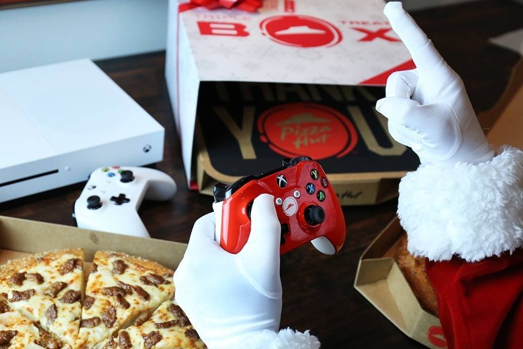 Pizza Hut Is Giving Away an Xbox Every Hour