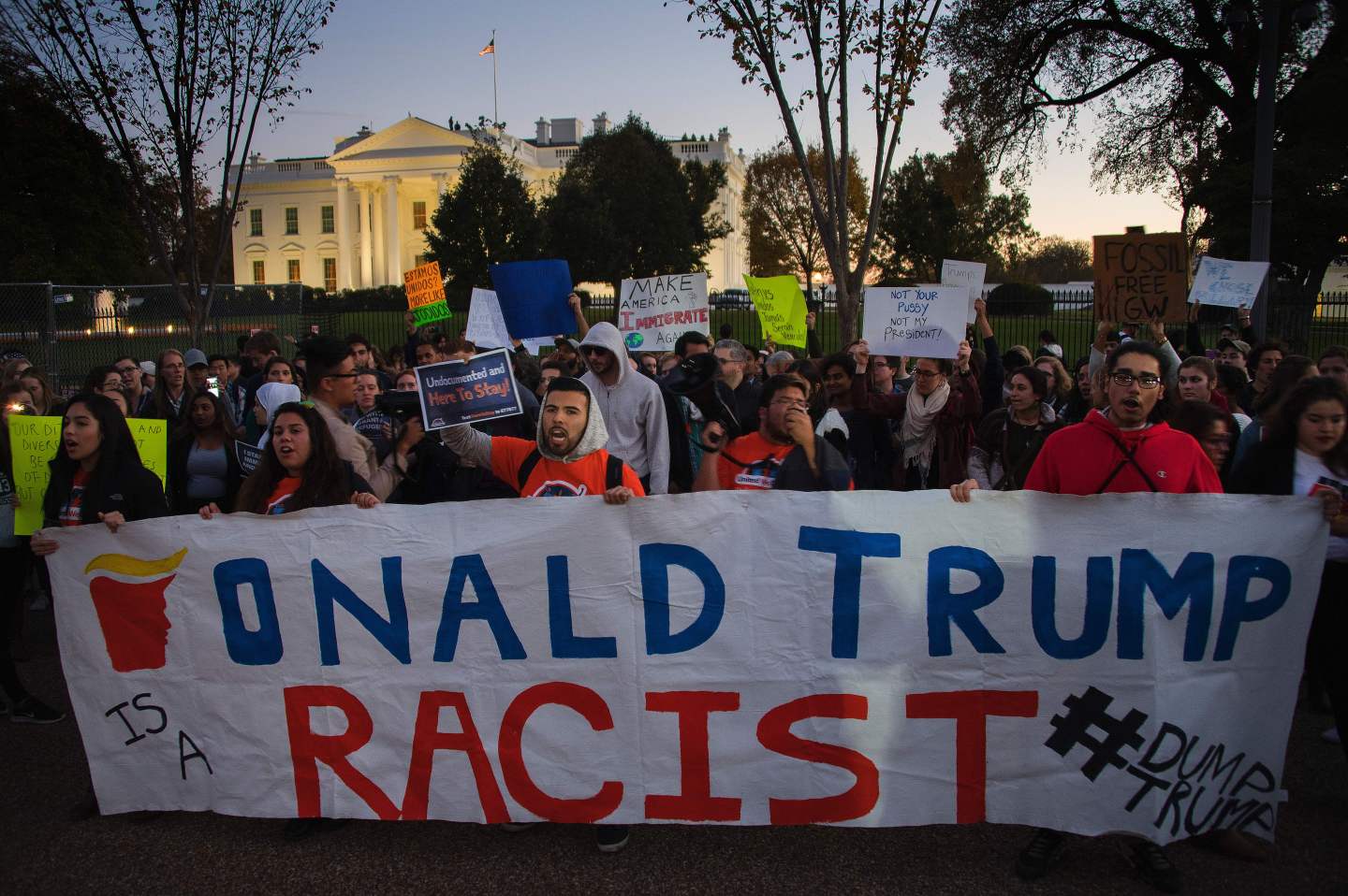 US-VOTE-PROTESTS-TRUMP