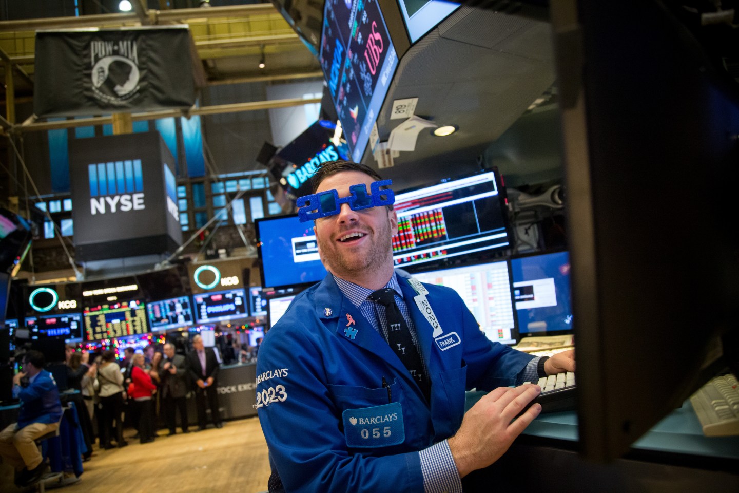 Last Day Of Trading At The NYSE As US Stocks Edge Lower, Pulling S&P 500 Into Red For The Year