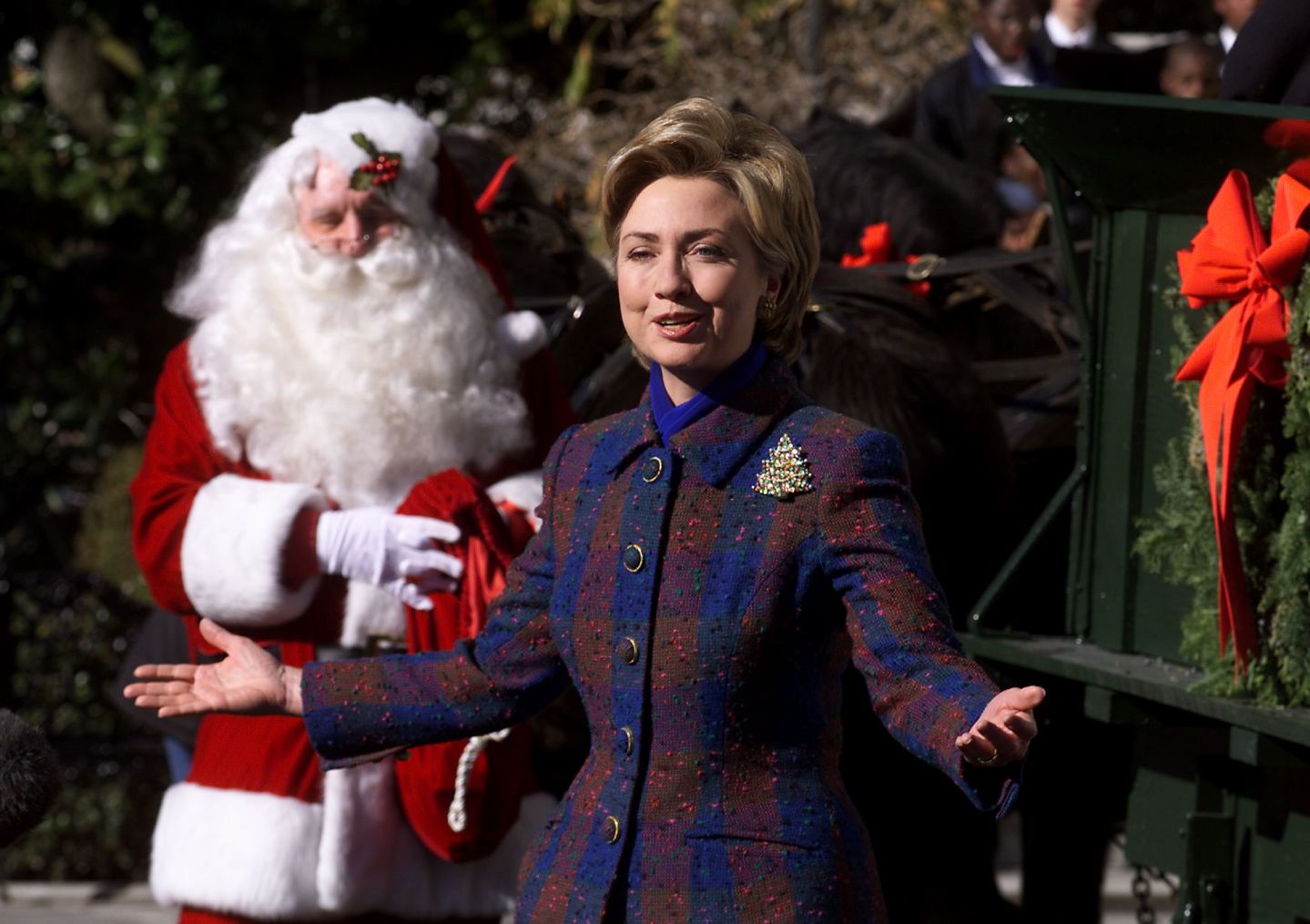 US First Lady of the US Hillary Rodham Clinton(R)