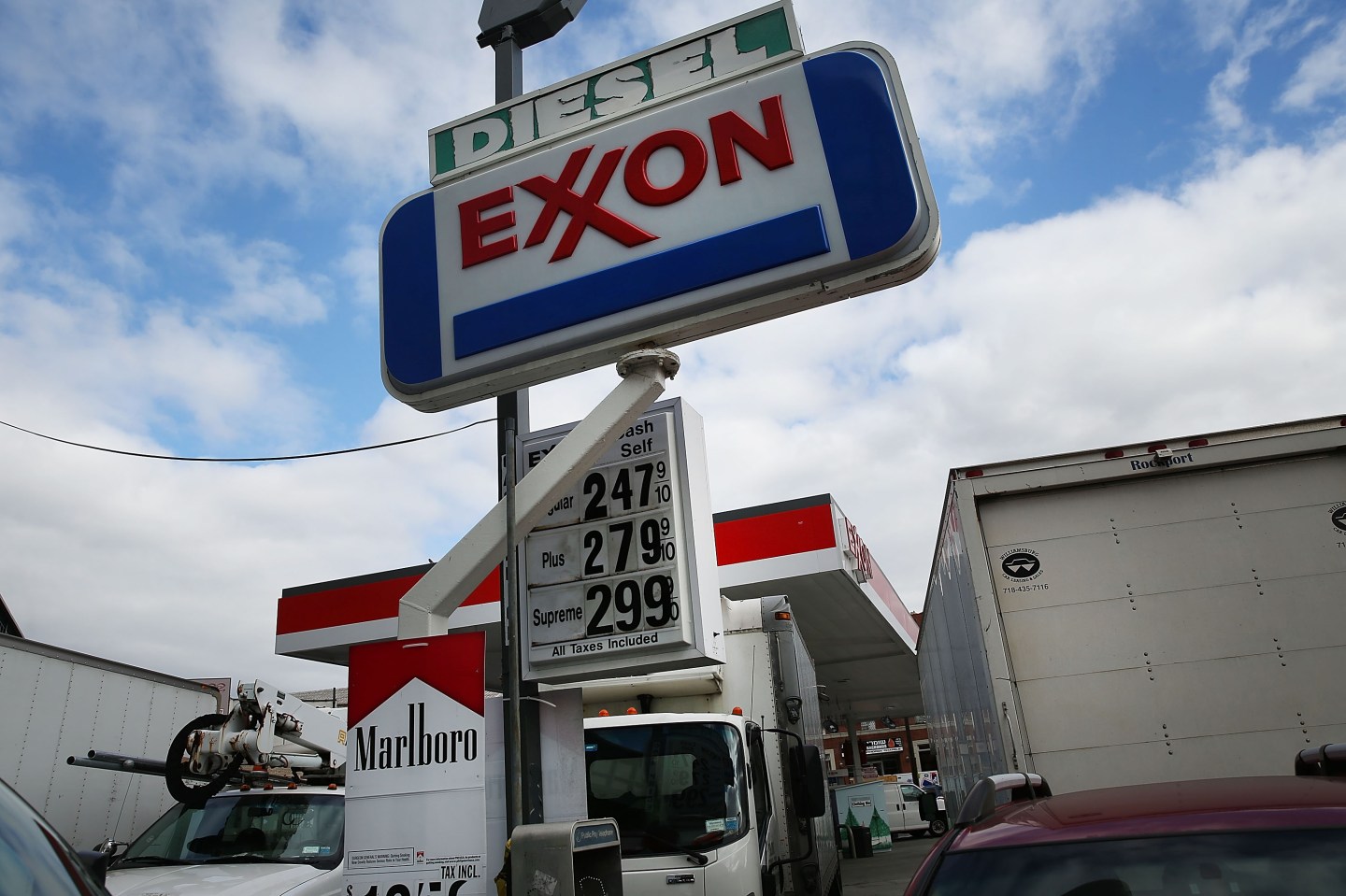 Exxon Posts 38 Percent Decline In Quarterly Profit