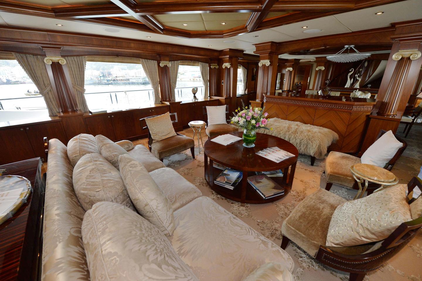 China Rendez-Vous show opens in luxury spree