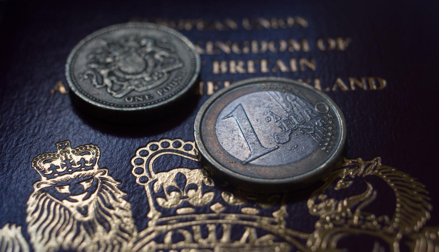 Currency Trading Fluctuates After UK's EU Referendum Result